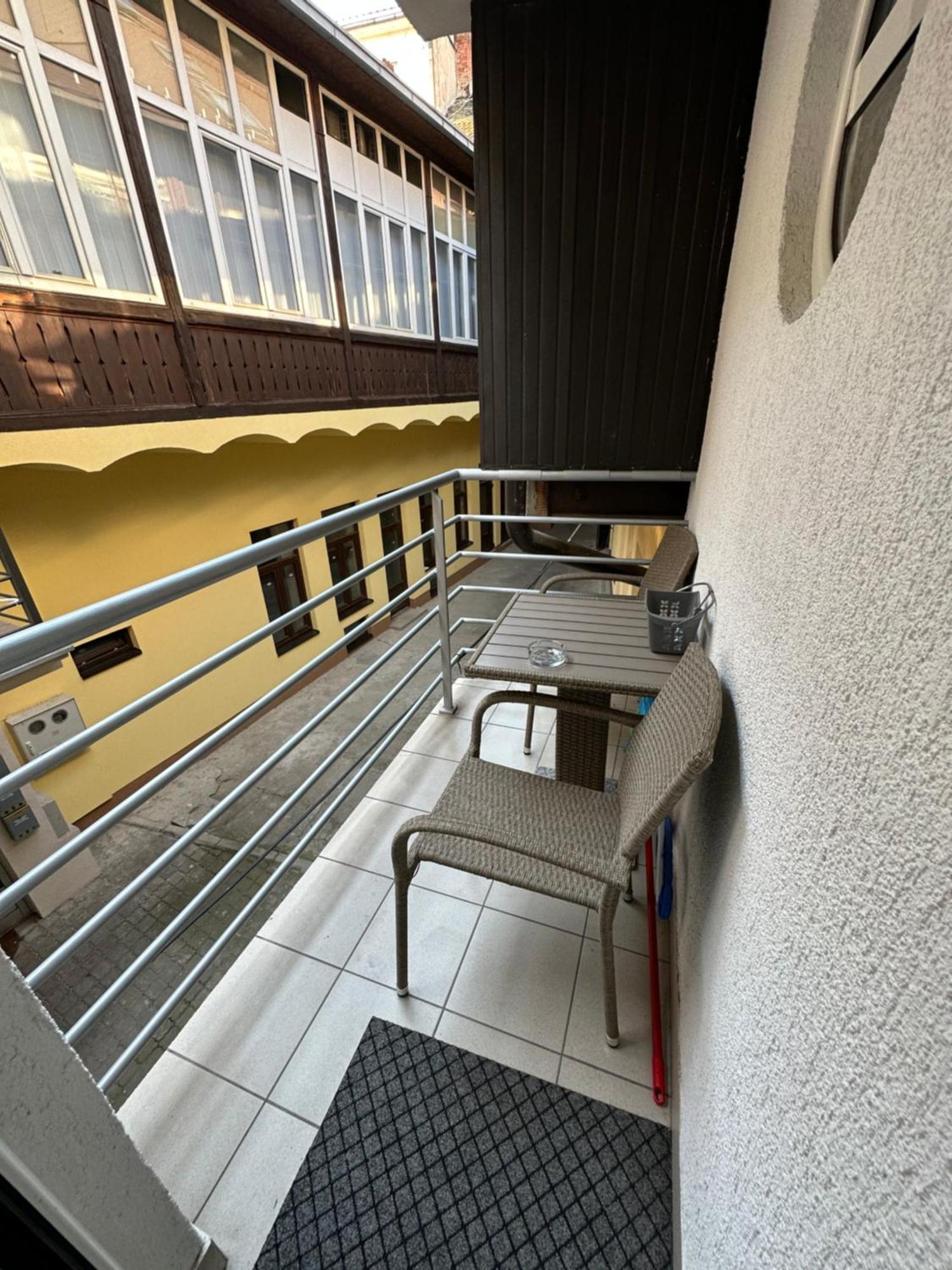 Appartamento Imperija Kragujevac Esterno foto